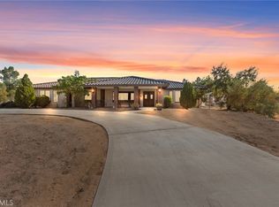 15901 Acoma Rd, Apple Valley, CA 92307
