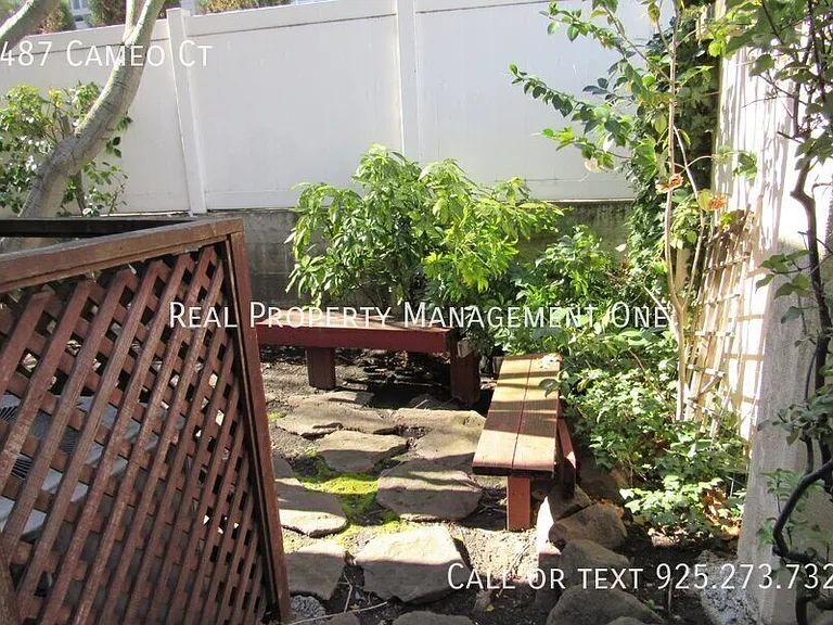 5487 Cameo Ct — Photo 28