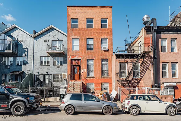 Rented by Nooklyn NYC LLC | media 25