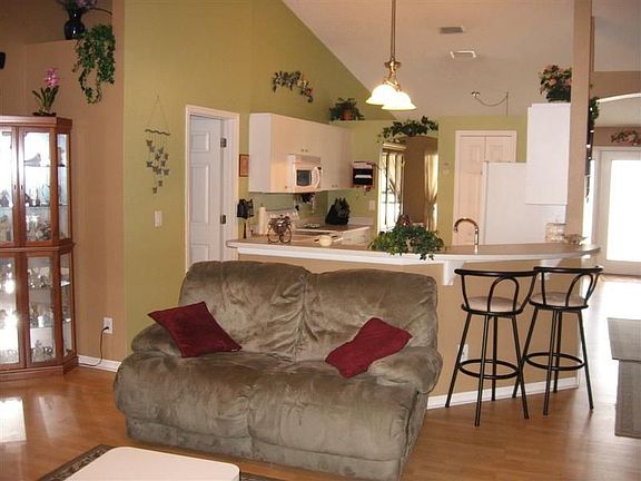 Kitchen and FR