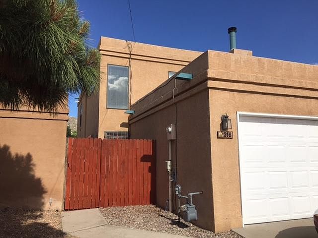 1st image of 216 Panorama Pl NE