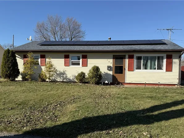 742 Baldwin Ave, Elyria, OH 44035