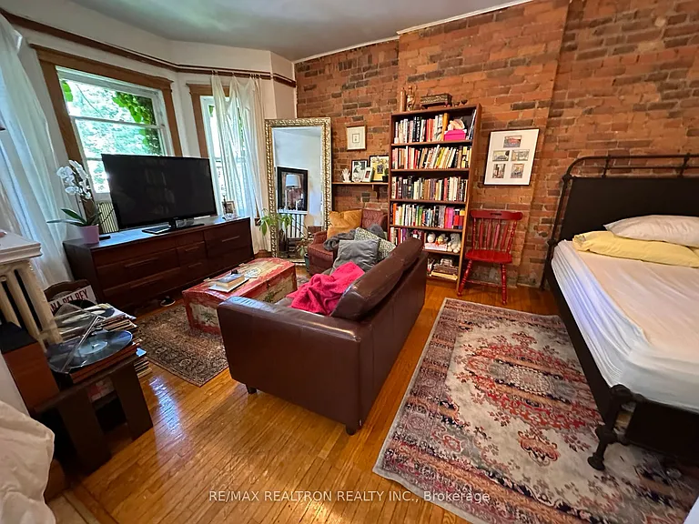 108 Admiral Rd #3 — Photo 6