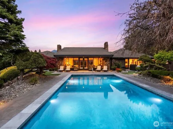 218 Sunnyslope Heights Road, Wenatchee, WA 98801