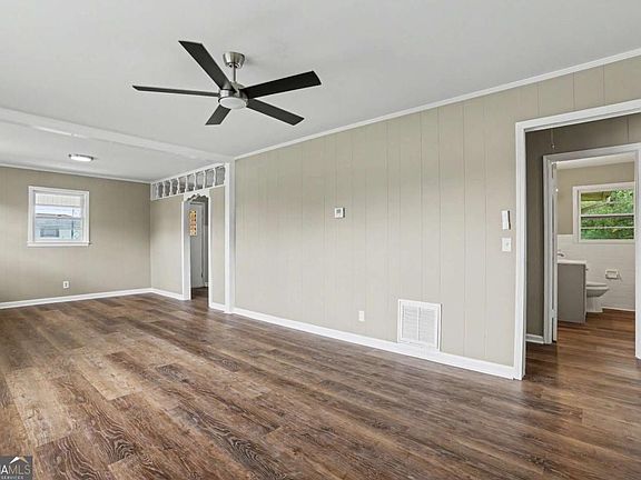 4th image of 63 Green St