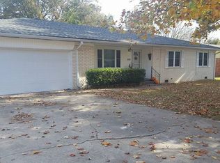 909 Lamer Ave, Tahlequah, OK 74464