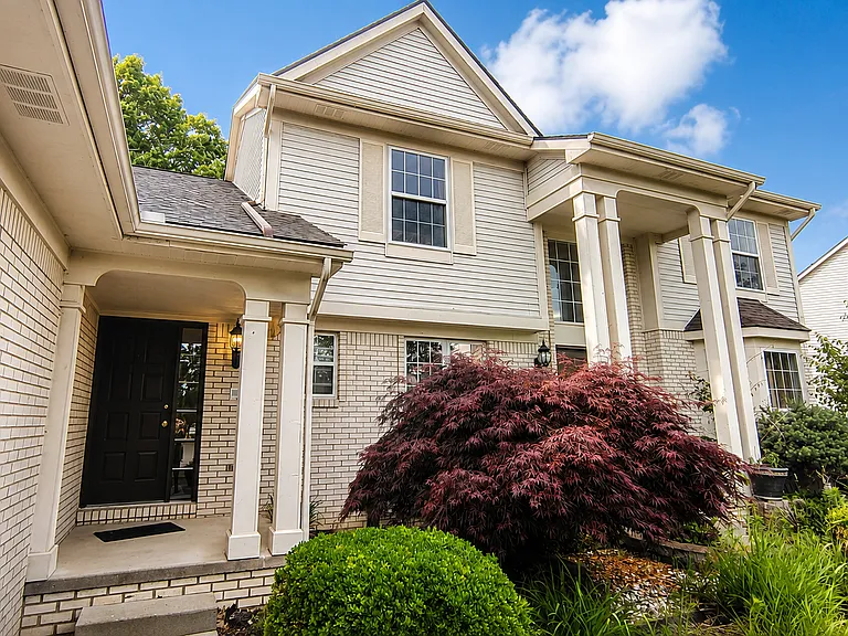 7622 Park Meadow Ln — Photo 3
