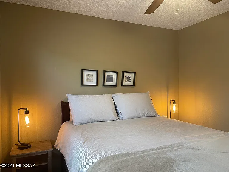 6655 N Canyon Crest Dr #1107 — Photo 15