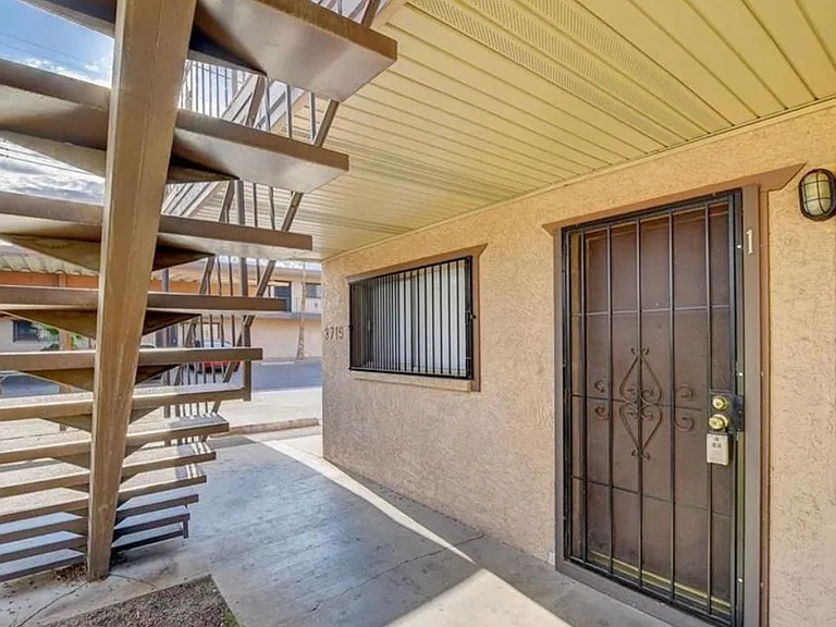 3719 Hazelwood St #1 — Photo 9