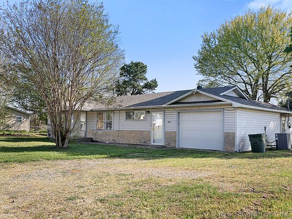 2nd image of 610 E McKennon Rd