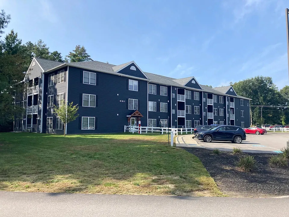 32 Cherry St #306