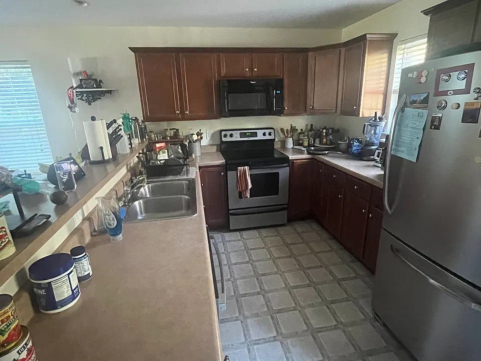 1800 Gardenspring Dr