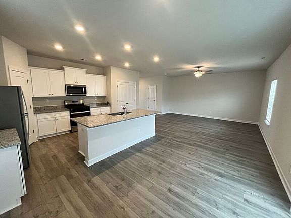 5th image of 2335 Alberto Dr