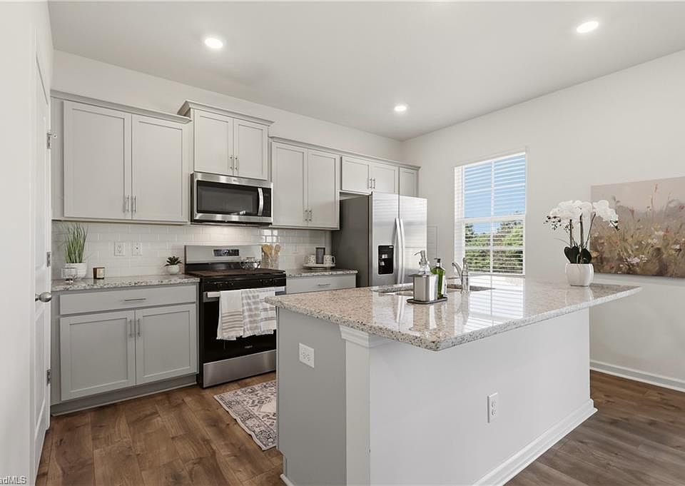 1st image of 4611 Reedy Creek Farm Cir