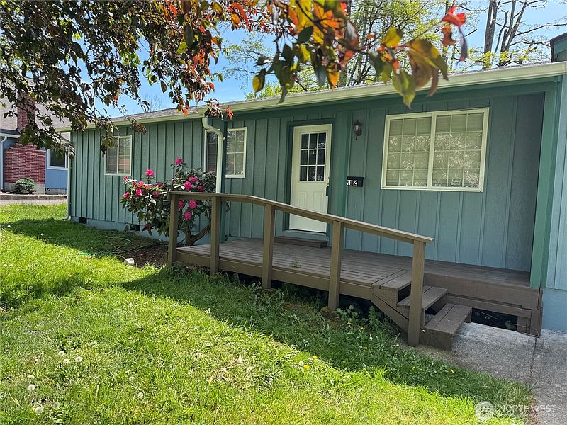 2nd image of 912 Marion Street