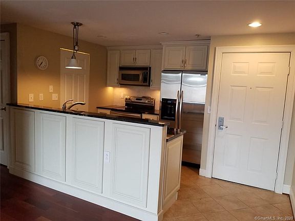 2nd image of 300 Broad St #405
