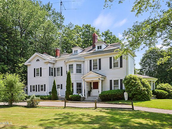 3rd image of 497 Holmes Rd