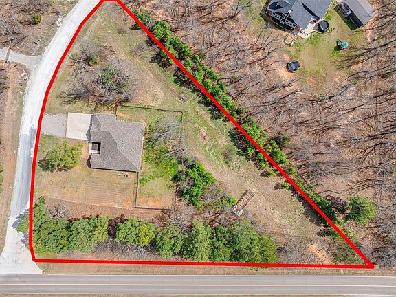 4th image of 19210 Hidden Pines Dr