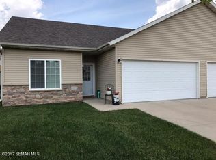 5253 Weatherstone Dr NW, Rochester, MN 55901