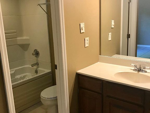 5th image of 4513 Broadmeadow Way