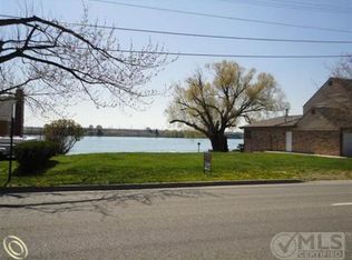 3000 Military St, Pt Huron, MI 48060
