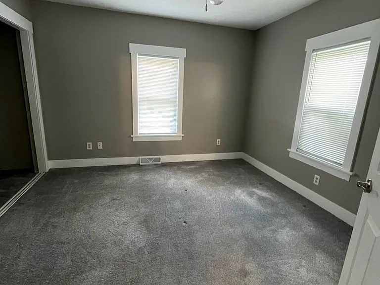 1531 Walnut St NE — Photo 12
