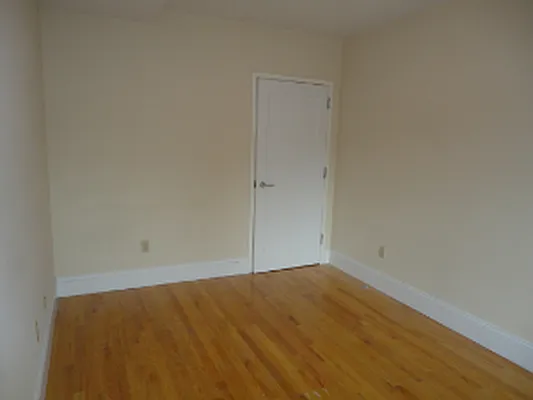 Rented by Urban Realty NYC | media 24