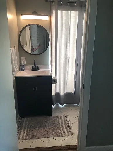 2 bed, $1,050 — Photo 3