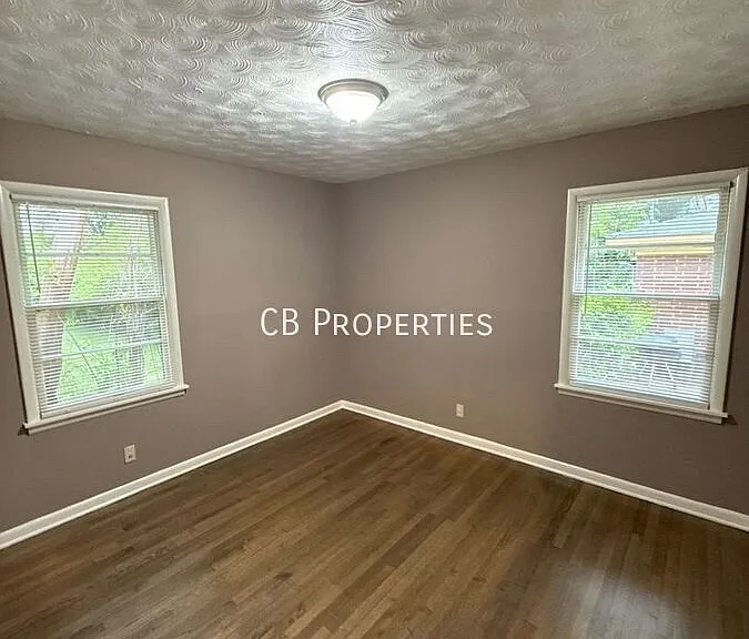4493 Westmont Rd — Photo 8