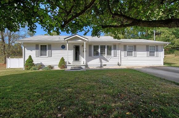 1st image of 2607 Heatherly Ln