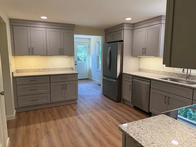 3 bed, 1375 sqft, $3,000 — Photo 4