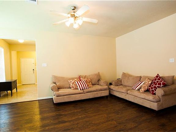 5th image of 10810 Quill Garden Ln