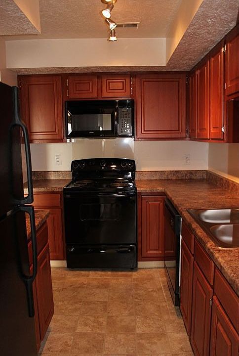 1st image of 1324 Millers Ct