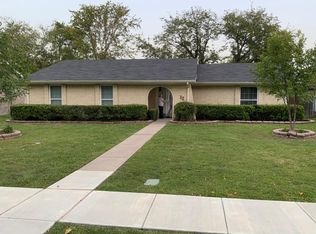 12 Merrie Cir, Richardson, TX 75081