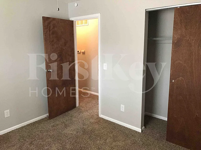 6019 Tridale Ct — Photo 12