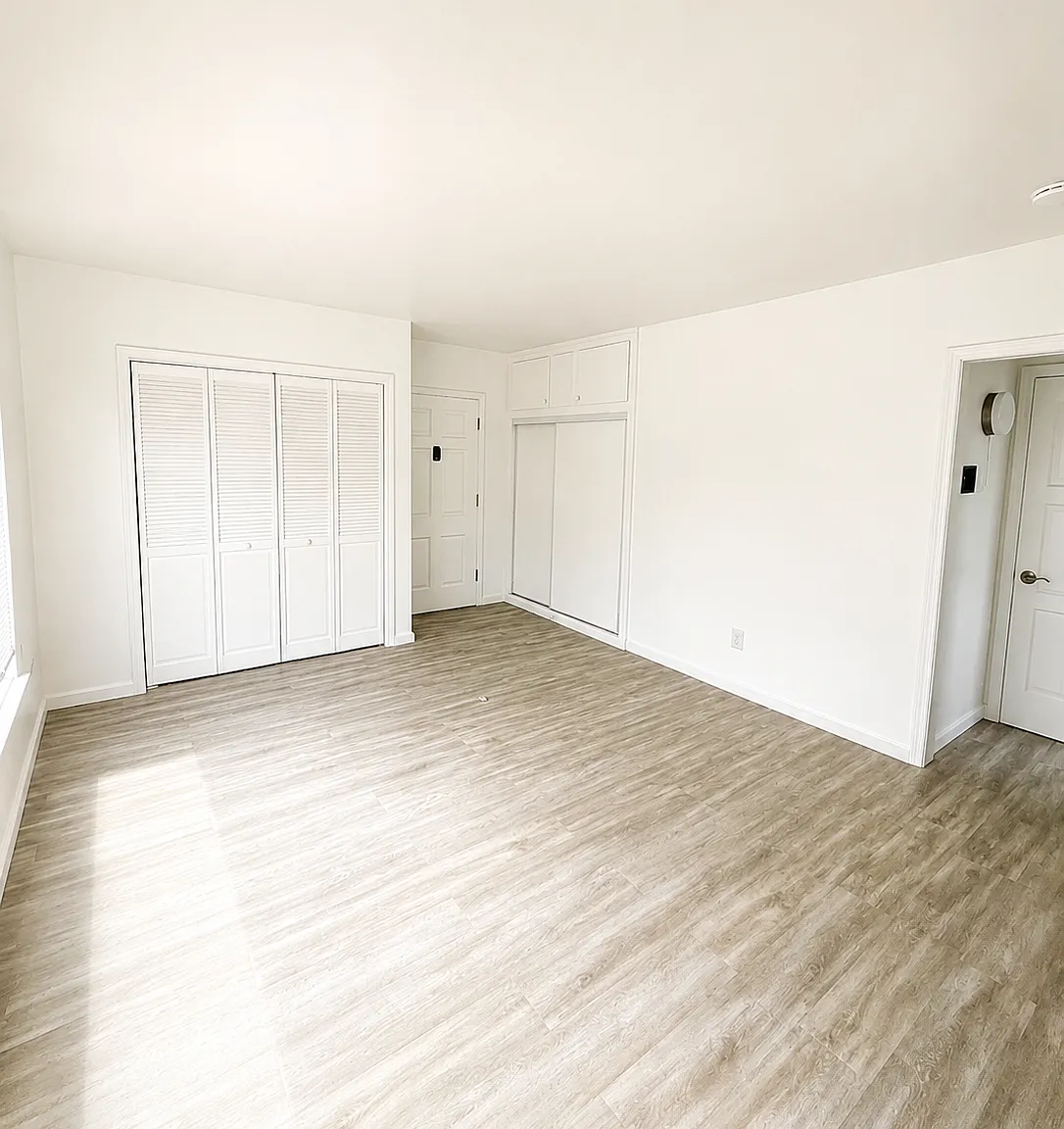 Studio, 400 sqft, $1,400 — Photo 1