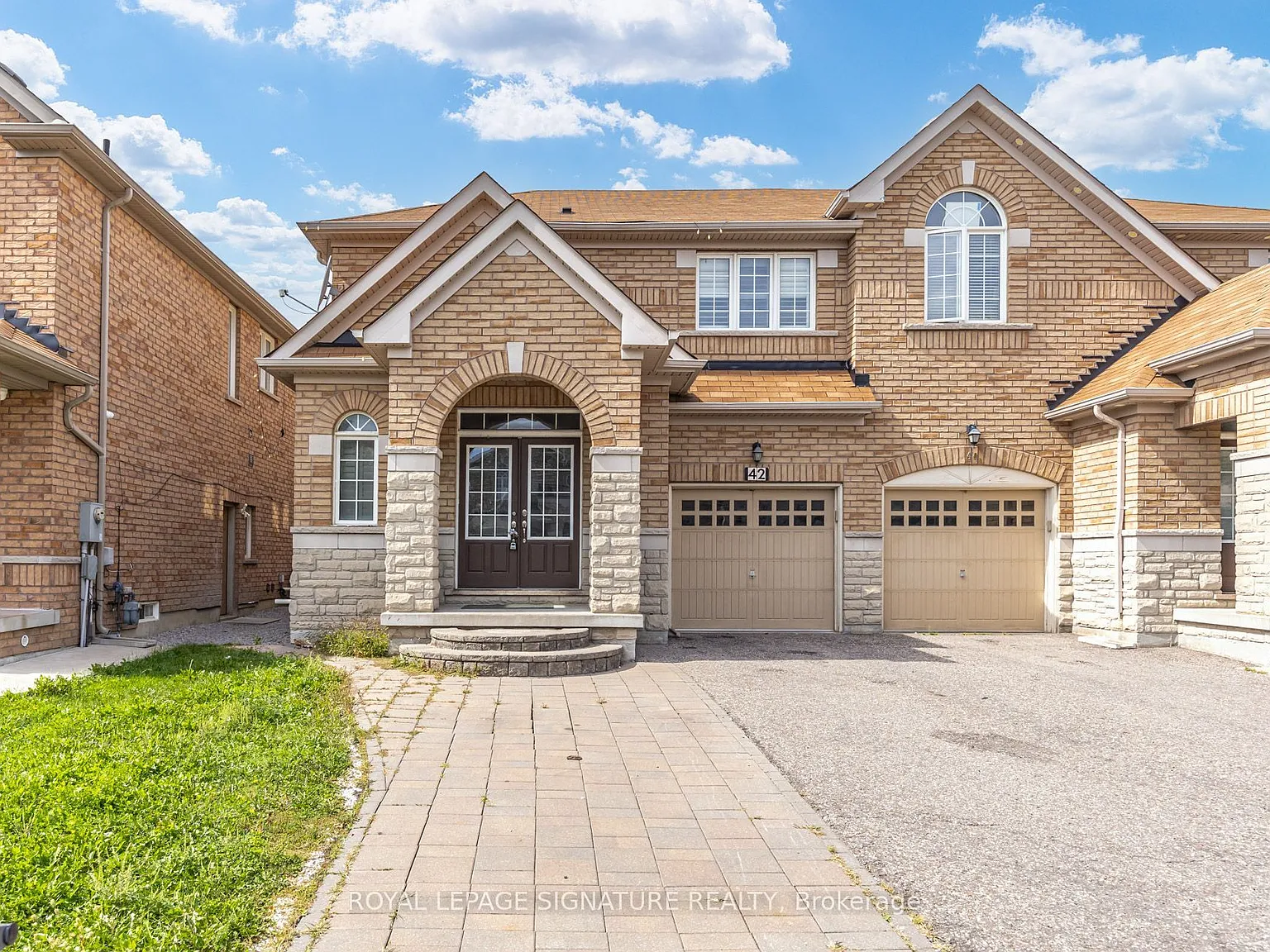 4 bed, $3,050 — Photo 1