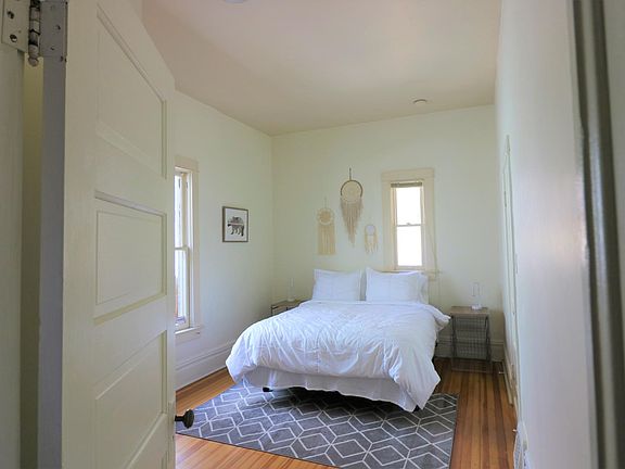 2nd image of 34 N Corona St #2
