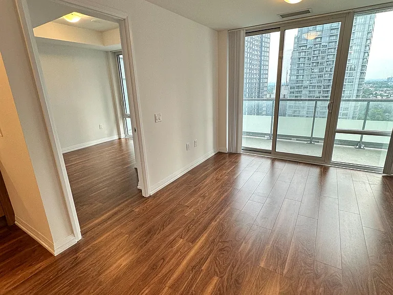 25 Holly St #2801 — Photo 16