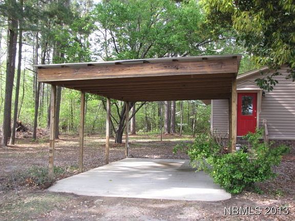 4th image of 707 Orchard Ln