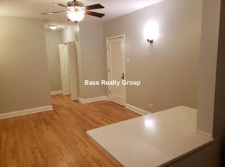 1369 W Greenleaf Ave #107, Chicago, IL 60626