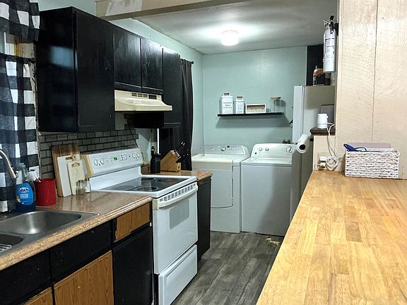 2nd image of 340 Pleasant Street