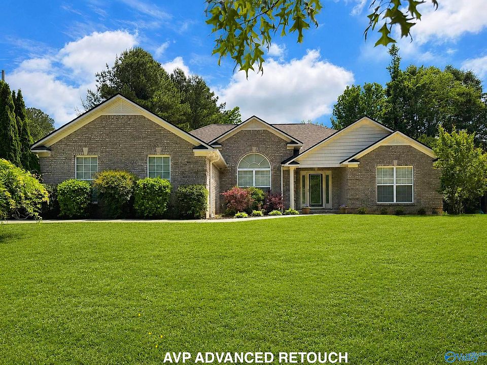 1st image of 305 Wildwood Way