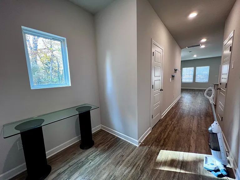 408 Hillrock Ct — Photo 11