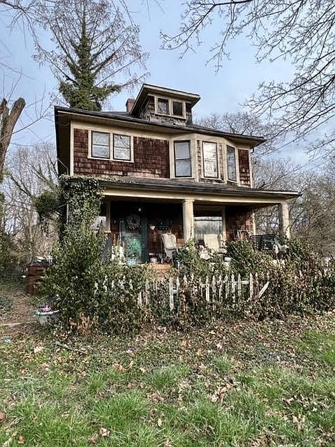 1st image of 5629 Philadelphia Dr