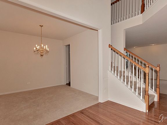 3rd image of 1227 Goldfinch Ln