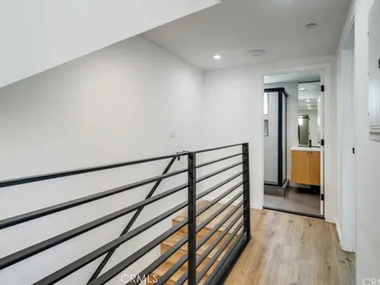 1943 Carmen Ave #1945 — Photo 8