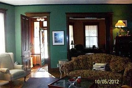 4th image of 320 N 4th St