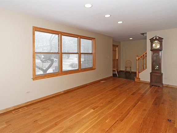 2nd image of 1482 N King George Ct