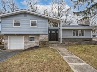 851 Cable Ave, Beachwood, NJ 08722